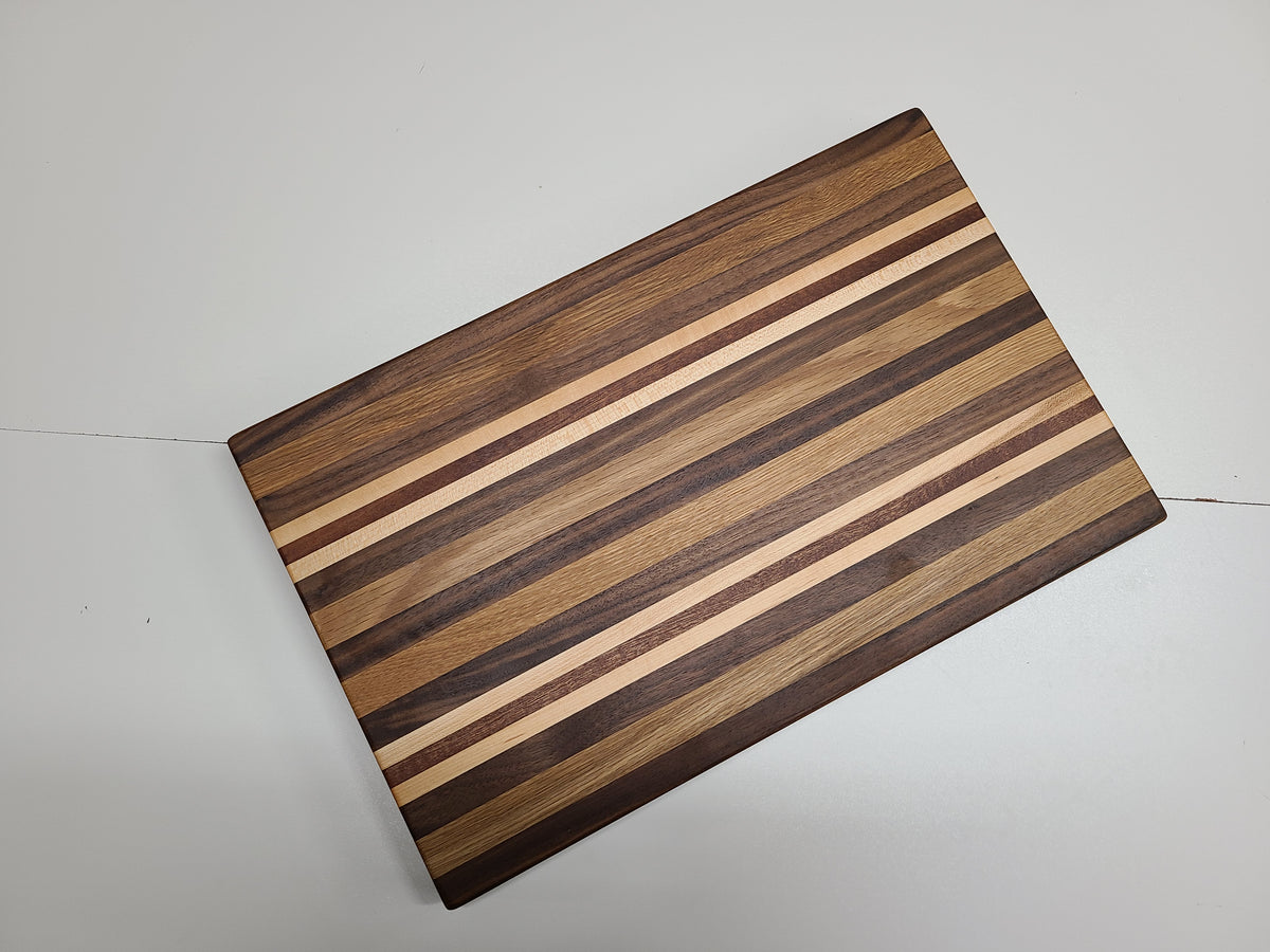 Premium Hardwood Cutting Board - Striped Pattern - 11 inches x 18 inches