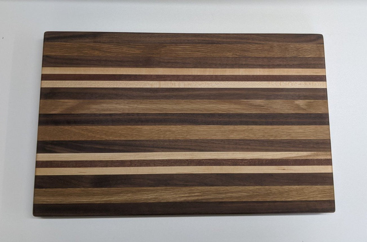 Premium Hardwood Cutting Board - Striped Pattern - 11 inches x 18 inches