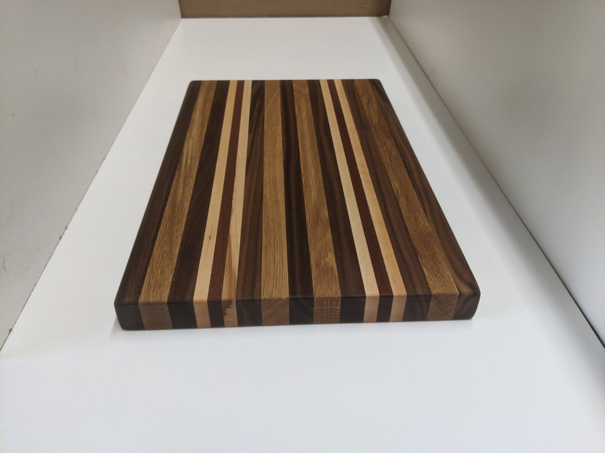 Premium Hardwood Cutting Board - Striped Pattern - 11 inches x 18 inches